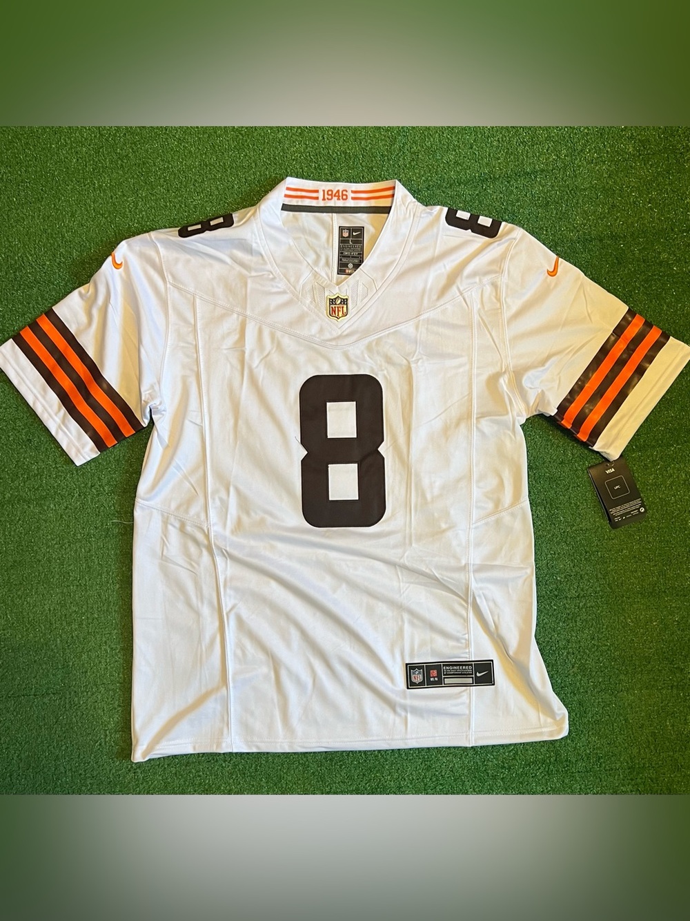 Cleveland Browns Jared Verse White Retro Jersey 
Adult Large